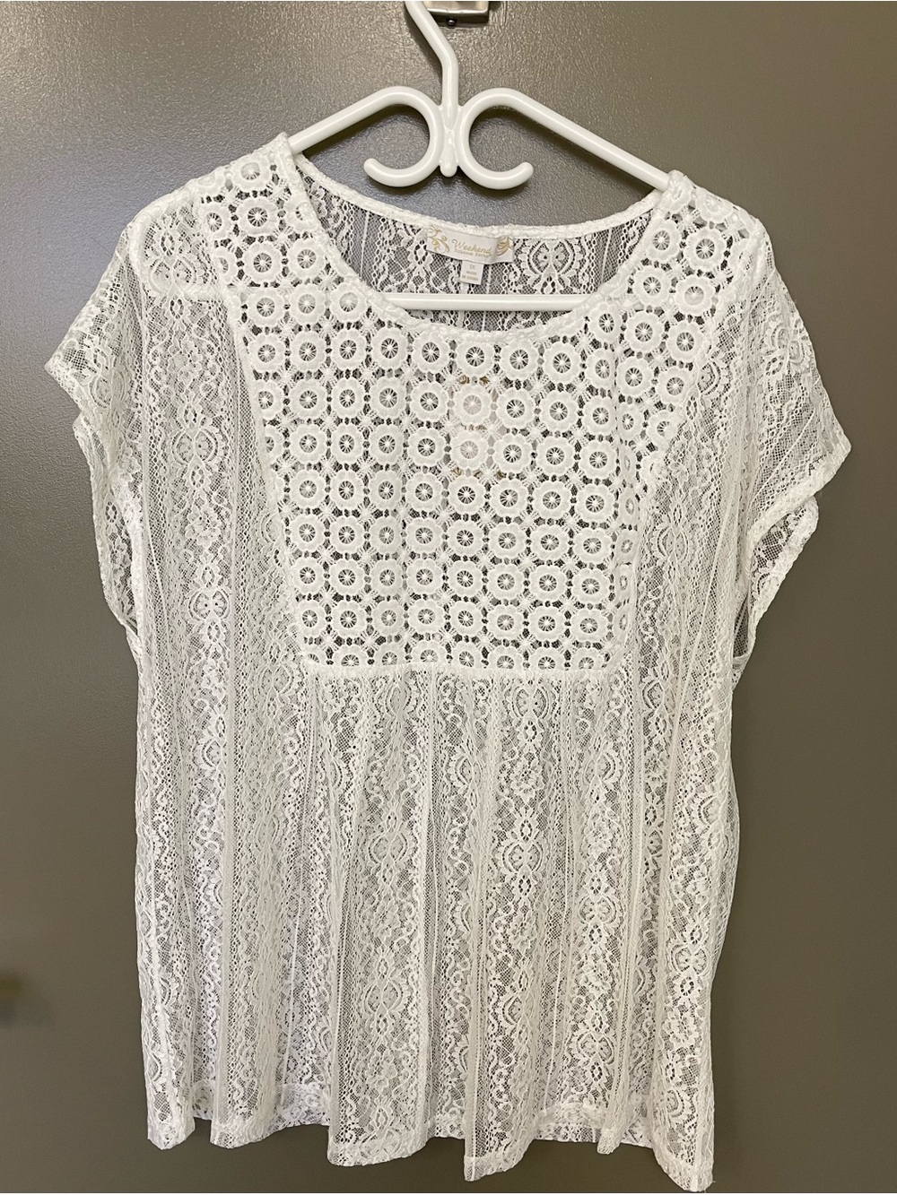 Weekend by Suzanne Betro White Lace Overlay Tunic